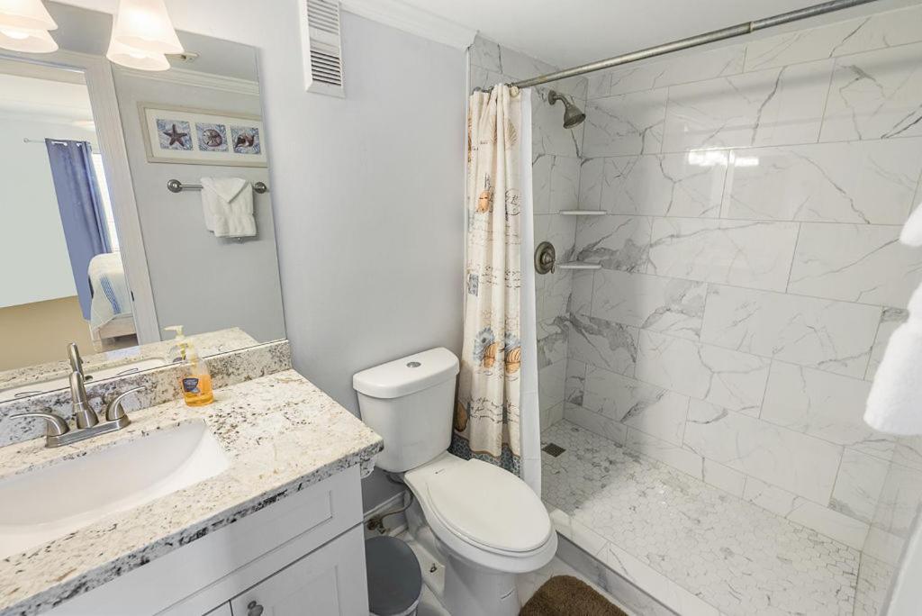 Island Winds East 308 By Albvr - Beautifully Renovated Beachfront Condo & Steps Away From Hangout & More! غولف شورز المظهر الخارجي الصورة