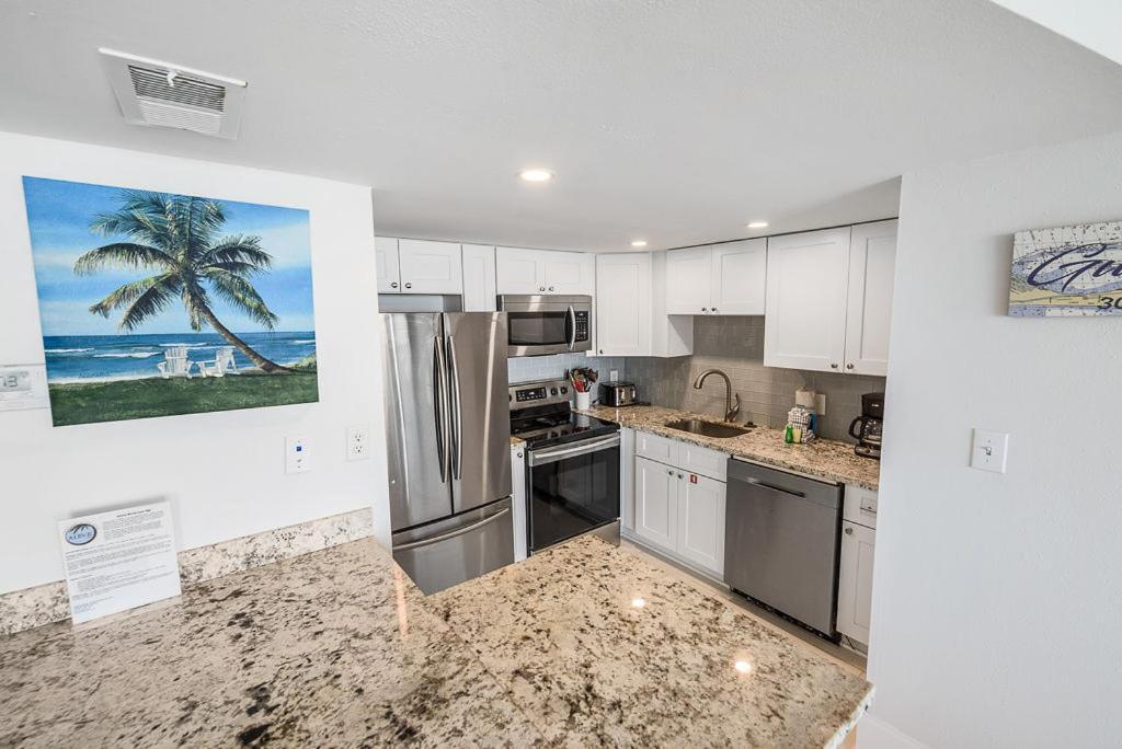 Island Winds East 308 By Albvr - Beautifully Renovated Beachfront Condo & Steps Away From Hangout & More! غولف شورز المظهر الخارجي الصورة
